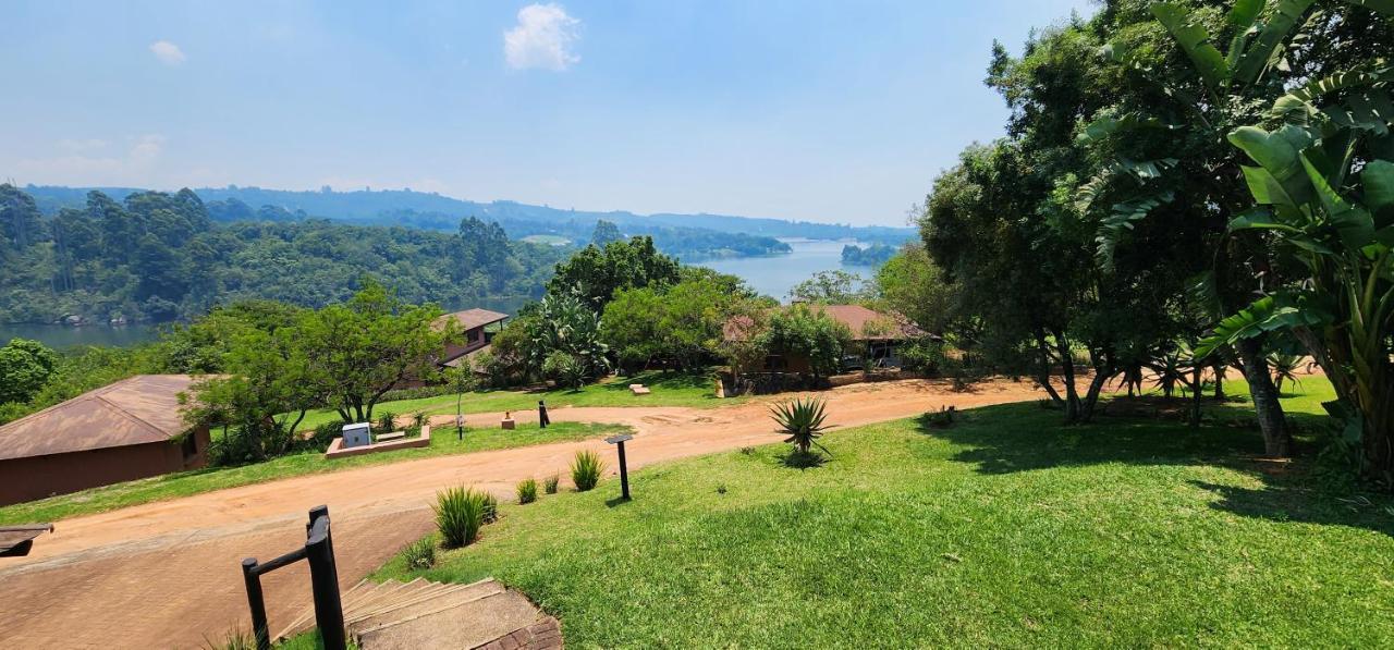 Da Gama Lake Cottages - Coral Tree And Cormorant Cottages White River Exteriör bild