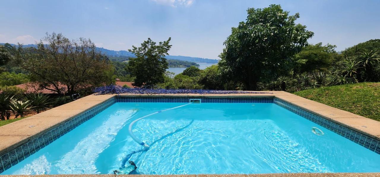 Da Gama Lake Cottages - Coral Tree And Cormorant Cottages White River Exteriör bild