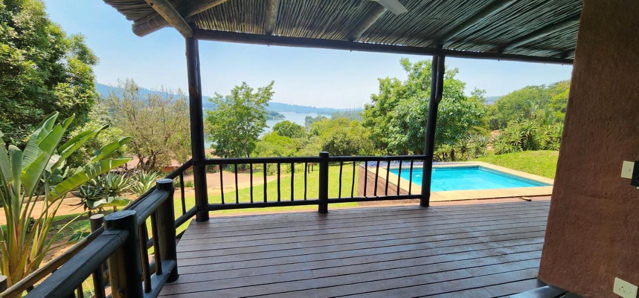 Da Gama Lake Cottages - Coral Tree And Cormorant Cottages White River Exteriör bild