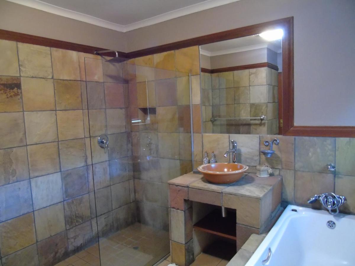Da Gama Lake Cottages - Coral Tree And Cormorant Cottages White River Exteriör bild